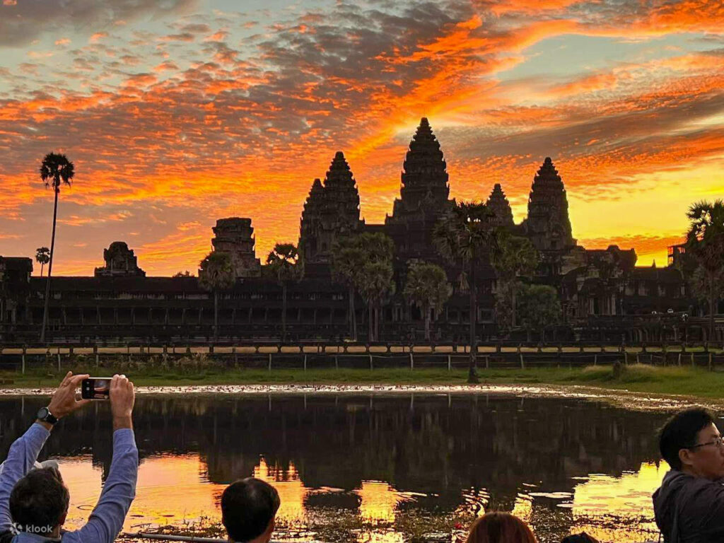 Angkor Wonder temples on the World