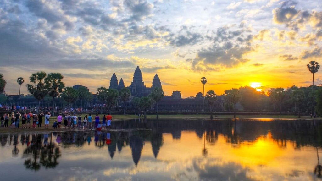 Siem Reap angkor tour by tuk tuk